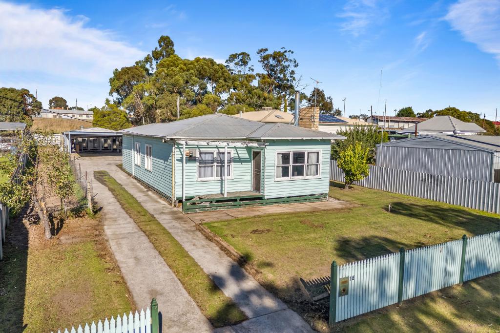 18 MCLELLAN ST, ARARAT, VIC 3377