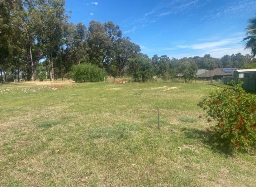 17 School Rd, Yarloop, WA 6218