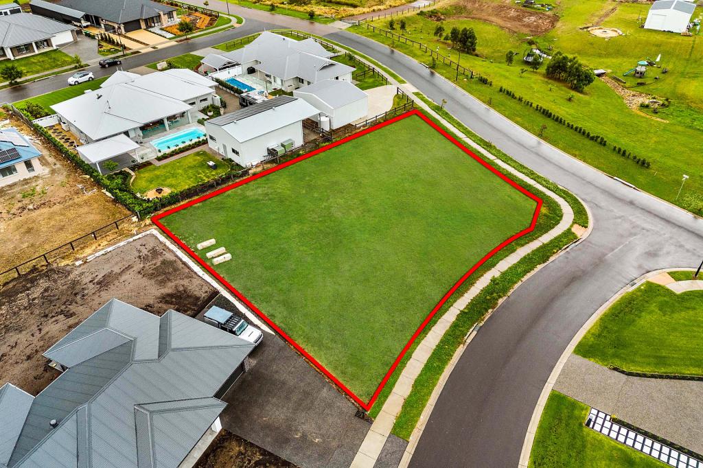 8 Eldon Dr, Louth Park, NSW 2320