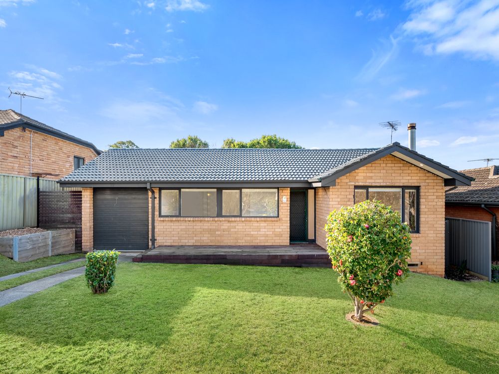 30 Poplar Cres, Bradbury, NSW 2560