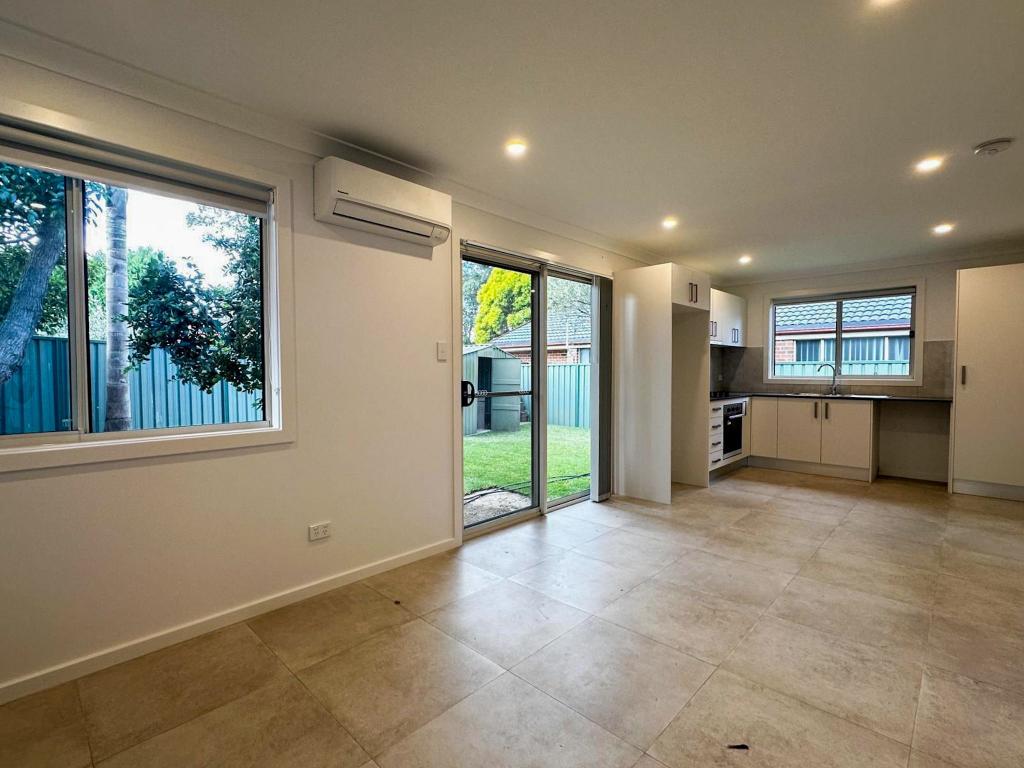 102a Hume Cres, Werrington County, NSW 2747