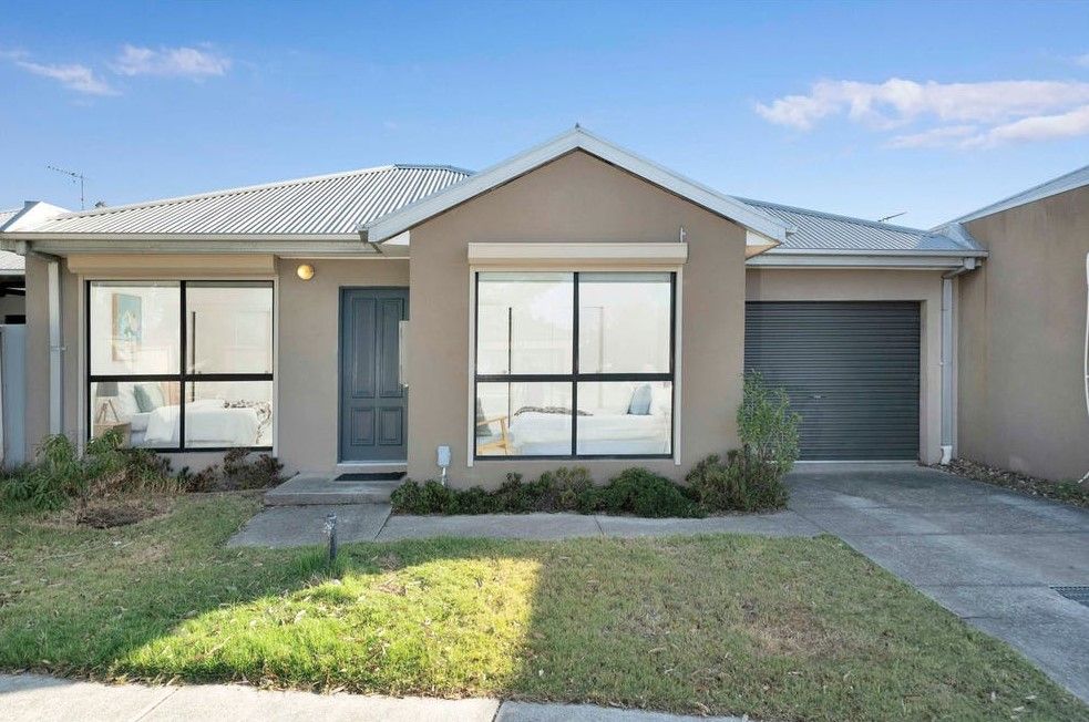 74 Caradon Dr, Truganina, VIC 3029