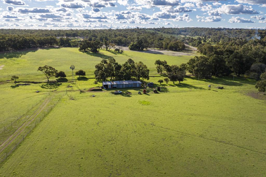 281 Crest Hill Rd, Bindoon, WA 6502