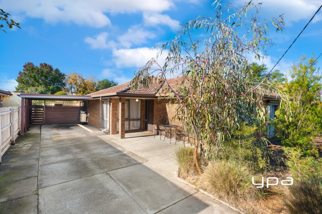 17 Mccomb St, Sunbury, VIC 3429
