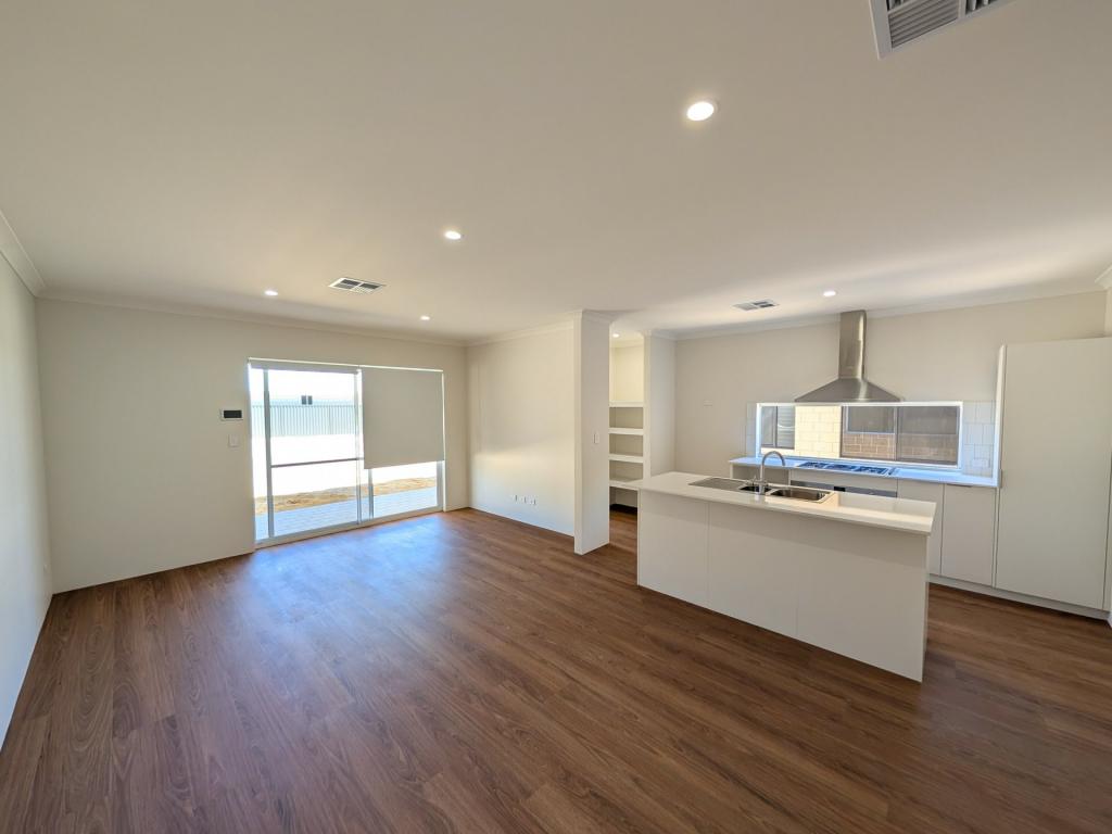 24 Trinity Rd, Henley Brook, WA 6055