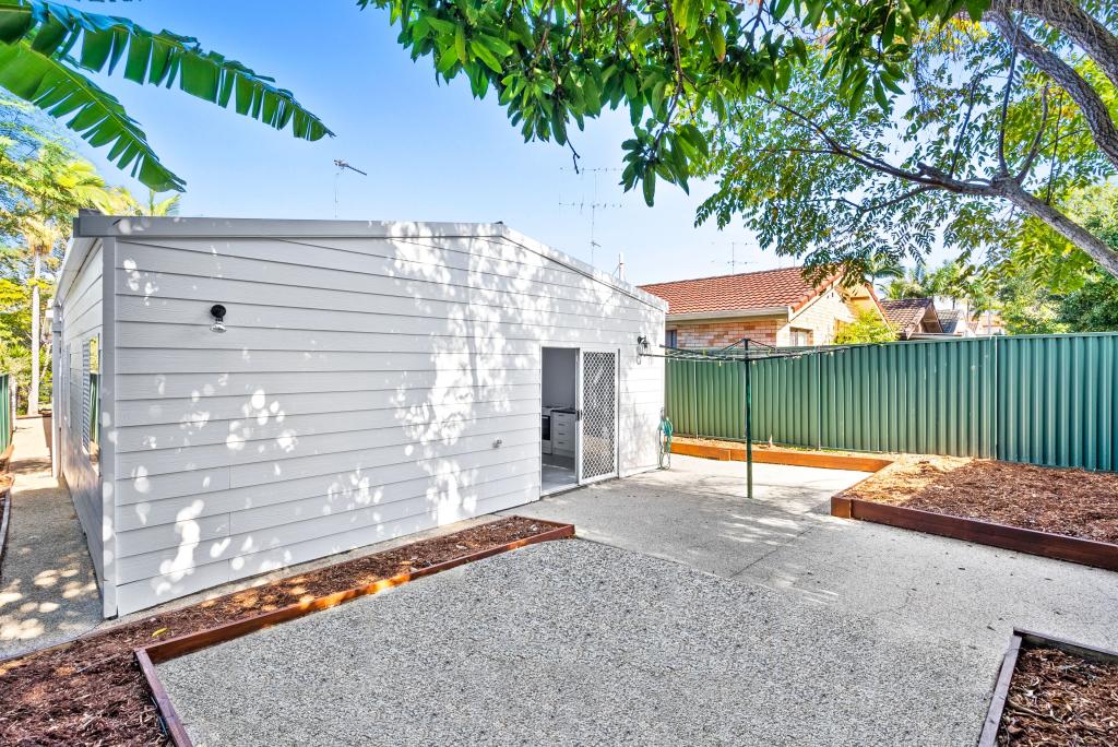2/5 SPENCER ST, SOUTHPORT, QLD 4215