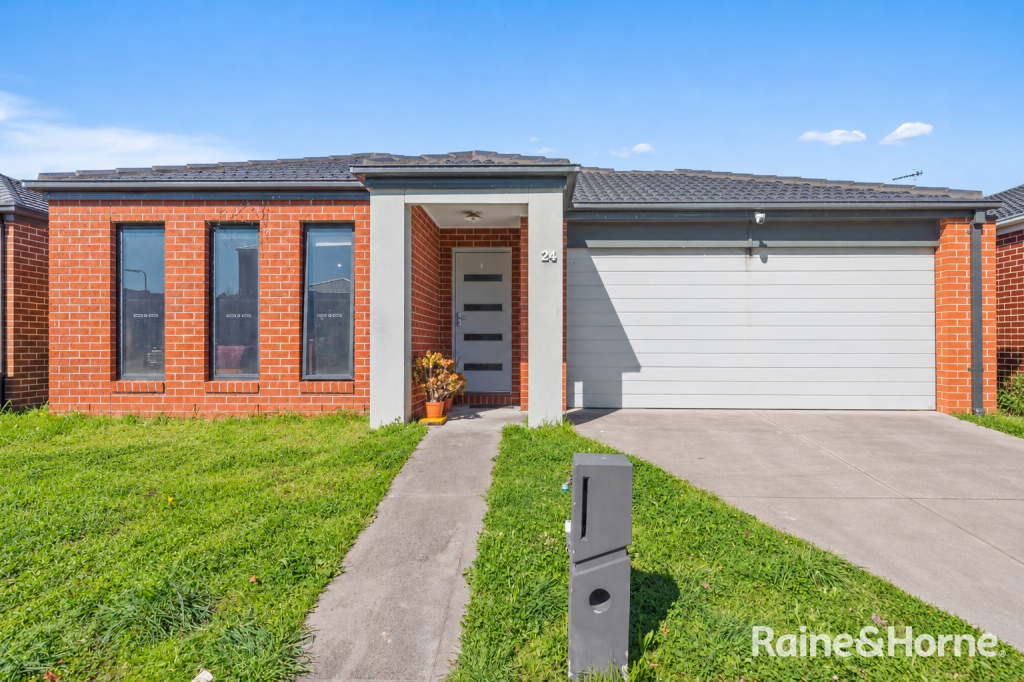 24 BENTHAM ST, ROXBURGH PARK, VIC 3064