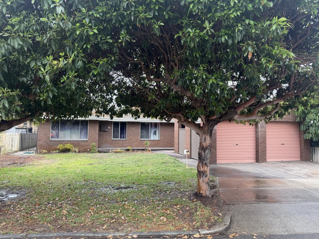 1 Hayward St, Bayswater, WA 6053