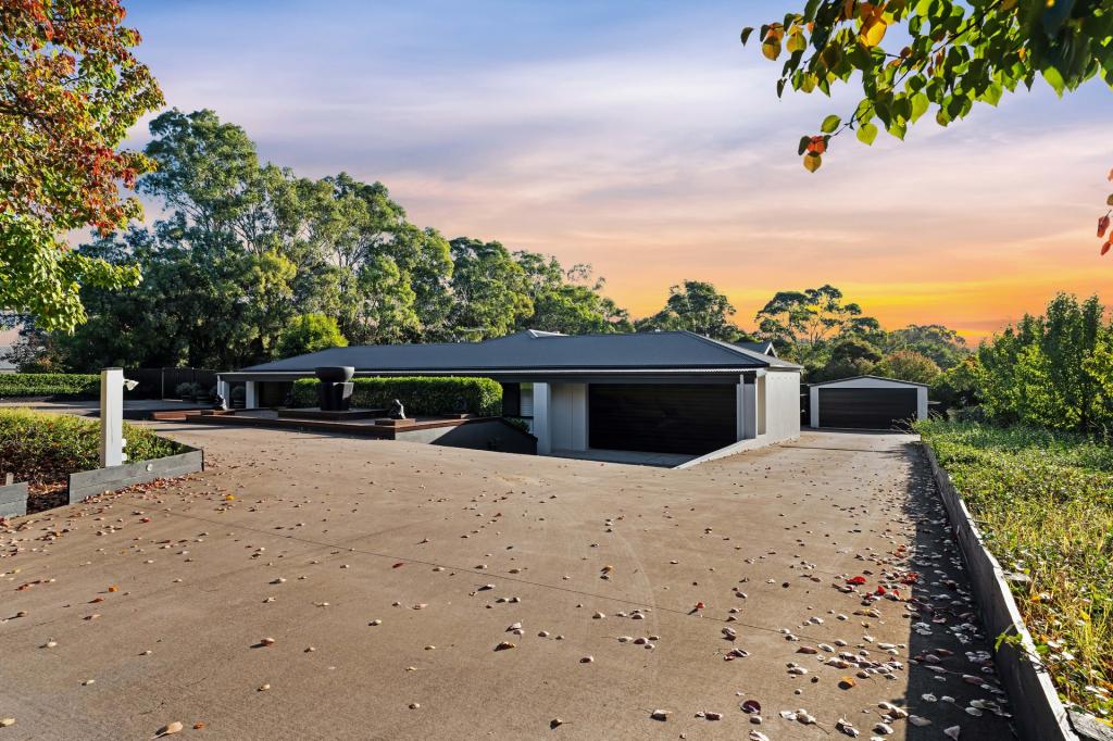 1 Sickles Dr, Grasmere, NSW 2570