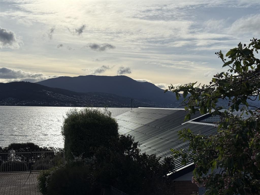 8 VAUGHAN CT, TRANMERE, TAS 7018