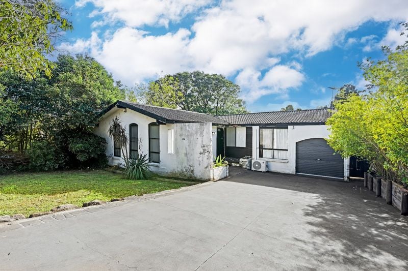 35 Macleay St, Bradbury, NSW 2560