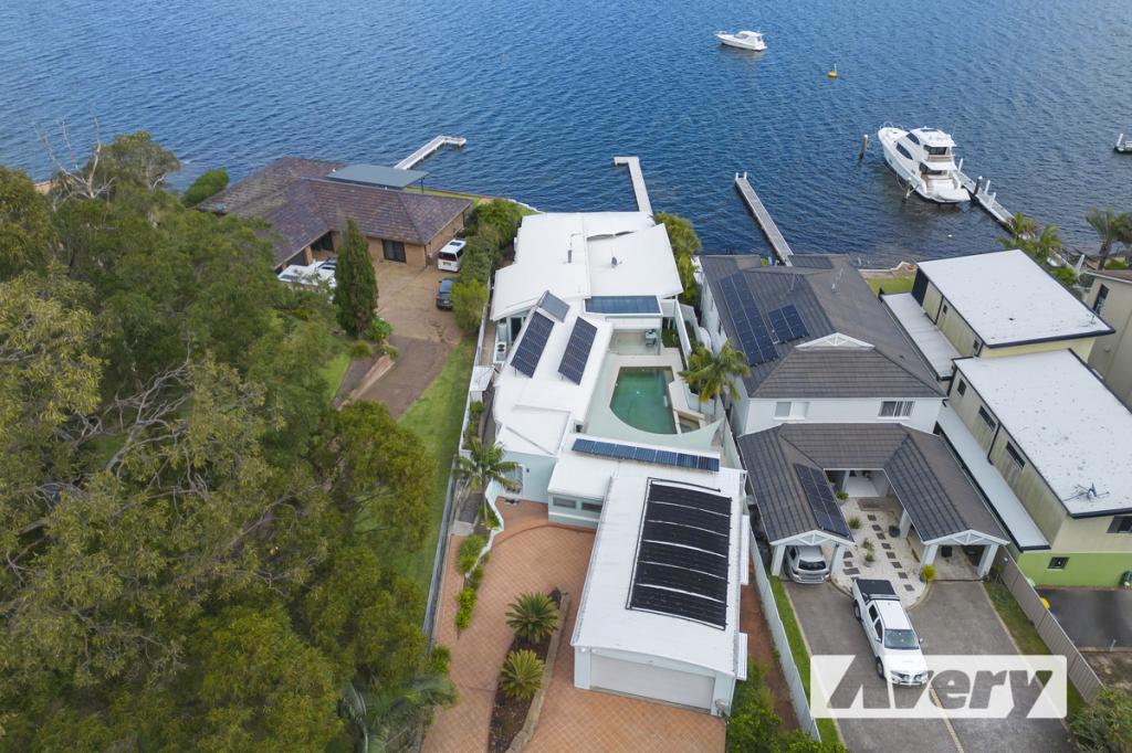 131 Coal Point Rd, Coal Point, NSW 2283