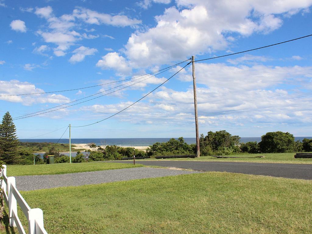 13 High St, Harrington, NSW 2427