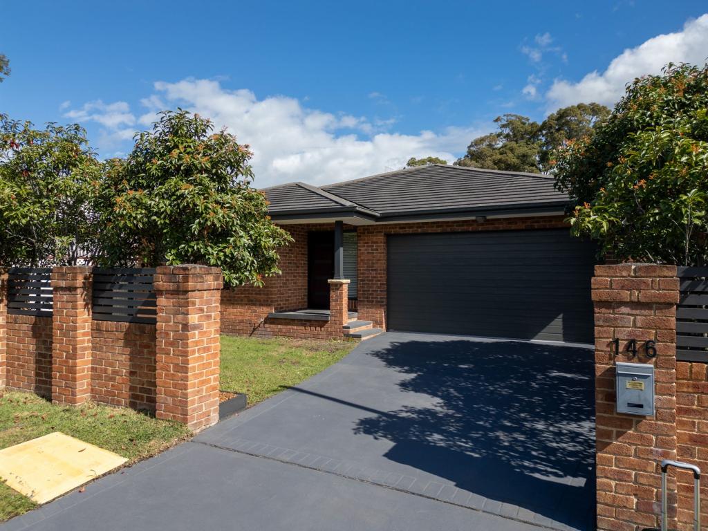 146 LAKEDGE AVE, BERKELEY VALE, NSW 2261