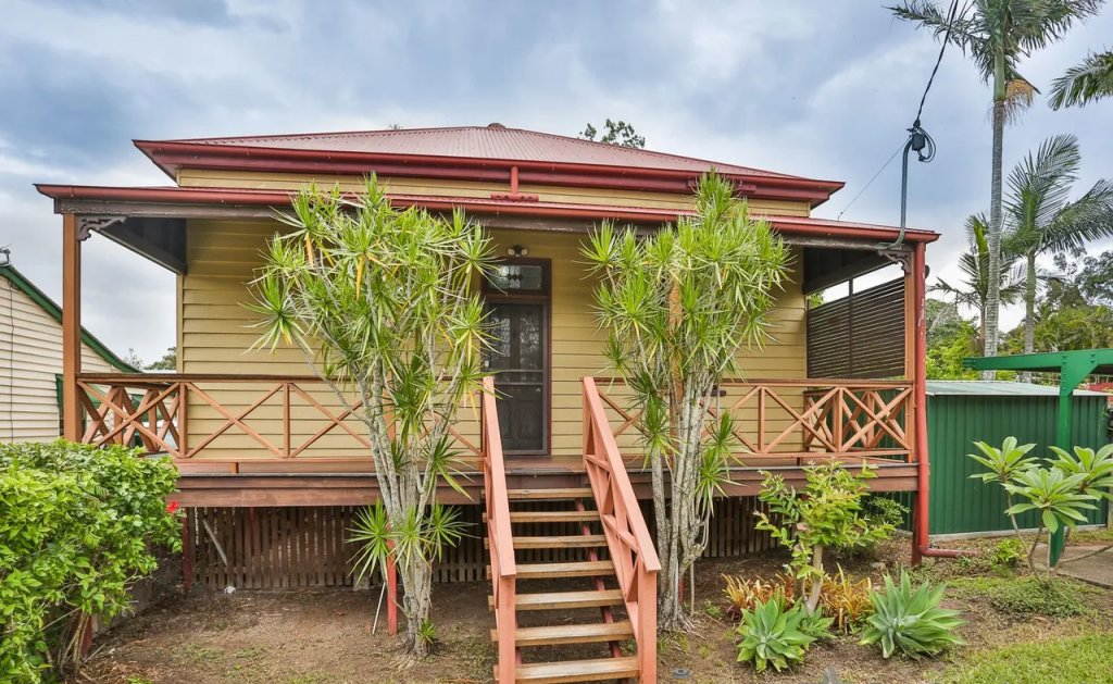 35 Brisbane Rd, Redbank, QLD 4301