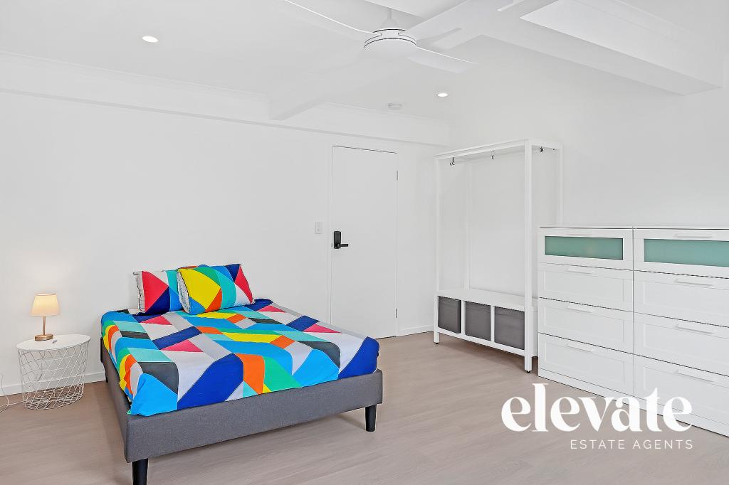 Room 4 - 86 Deighton Rd, Dutton Park, QLD 4102