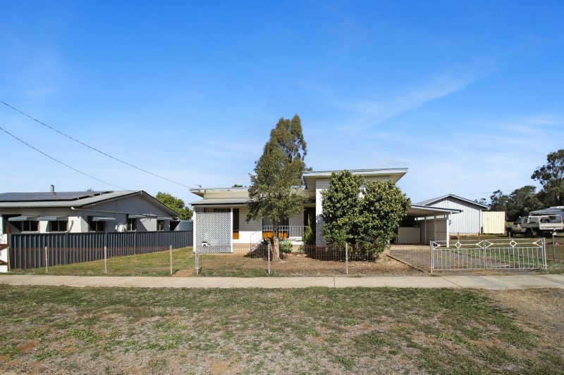 6 Attleigh St, Millmerran, QLD 4357