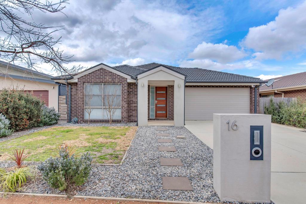 16 Walter Crocker Cres, Casey, ACT 2913