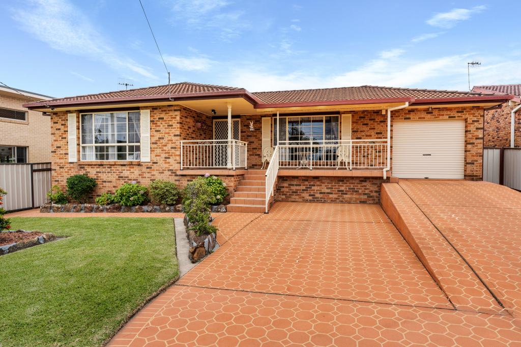 147 Rotherham St, Bateau Bay, NSW 2261