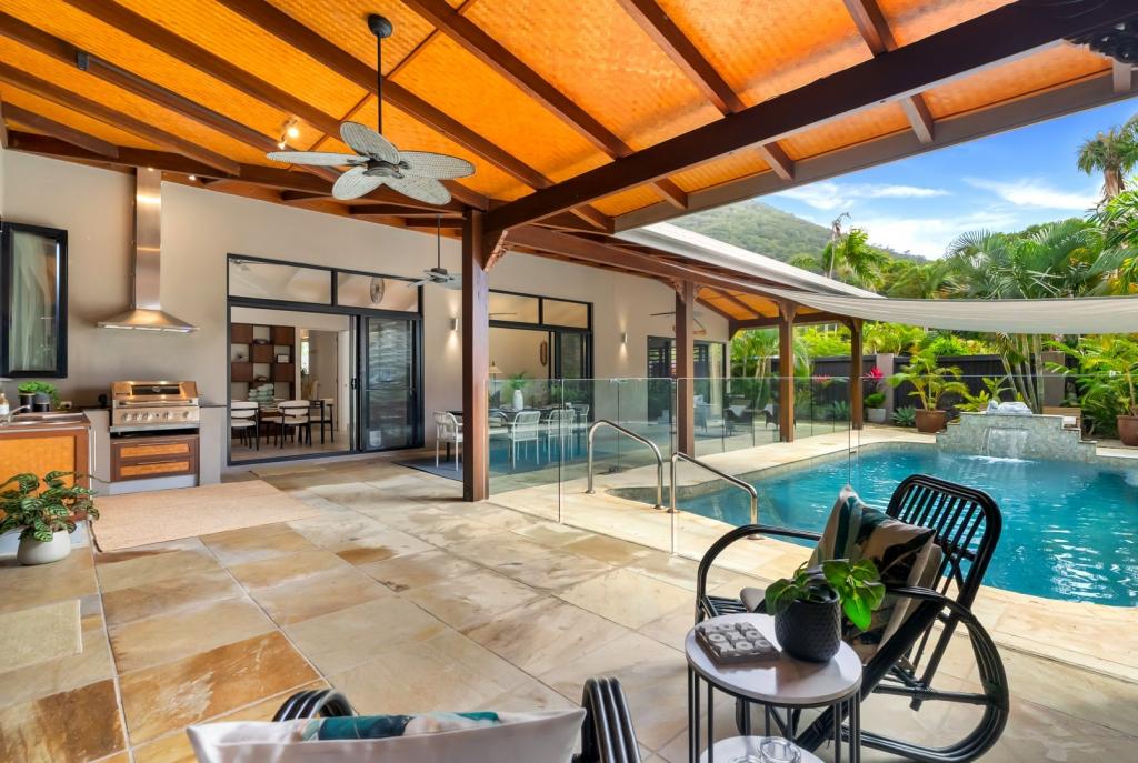 84 Cedar Rd, Palm Cove, QLD 4879