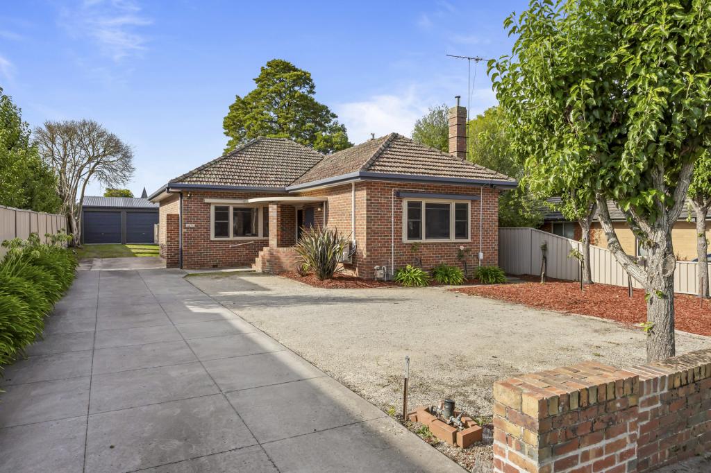 1470 Gregory St, Lake Wendouree, VIC 3350
