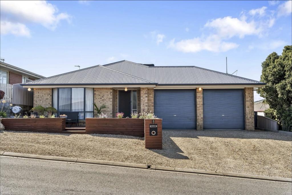 5 Hump Back Rd, Encounter Bay, SA 5211