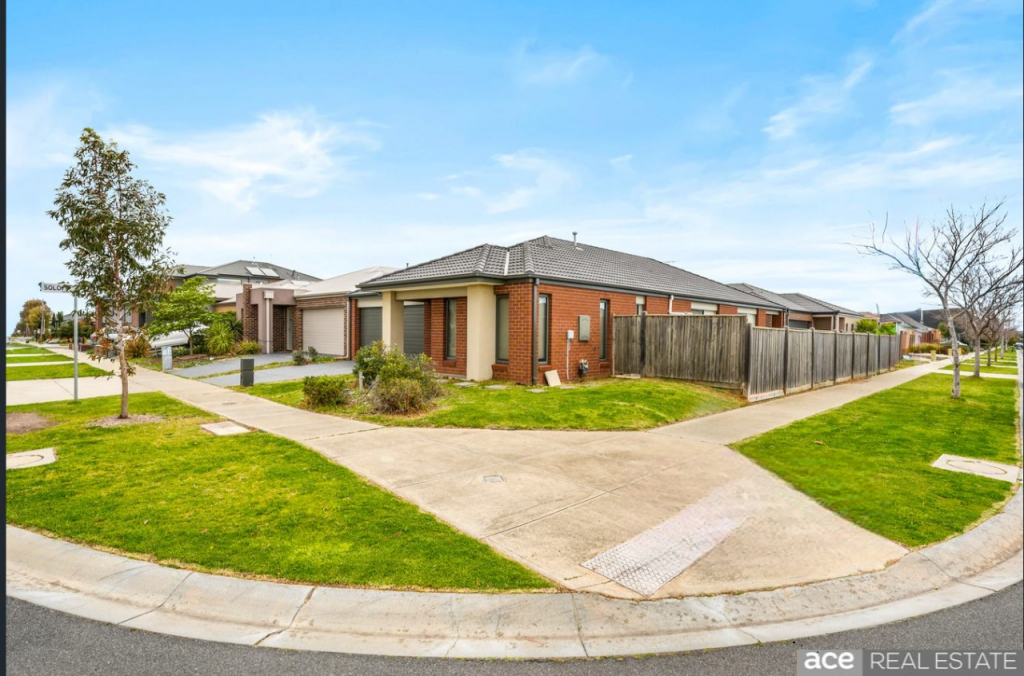 57 SOLITUDE CRES, POINT COOK, VIC 3030