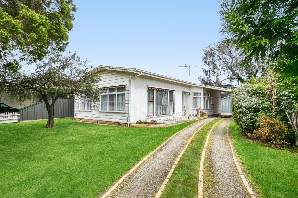 37 Locher Ave, Reservoir, VIC 3073