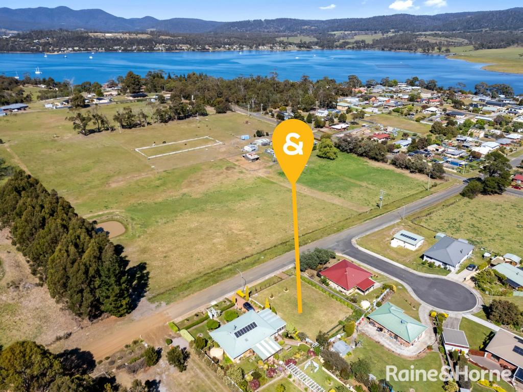 45 Roberts St, Triabunna, TAS 7190