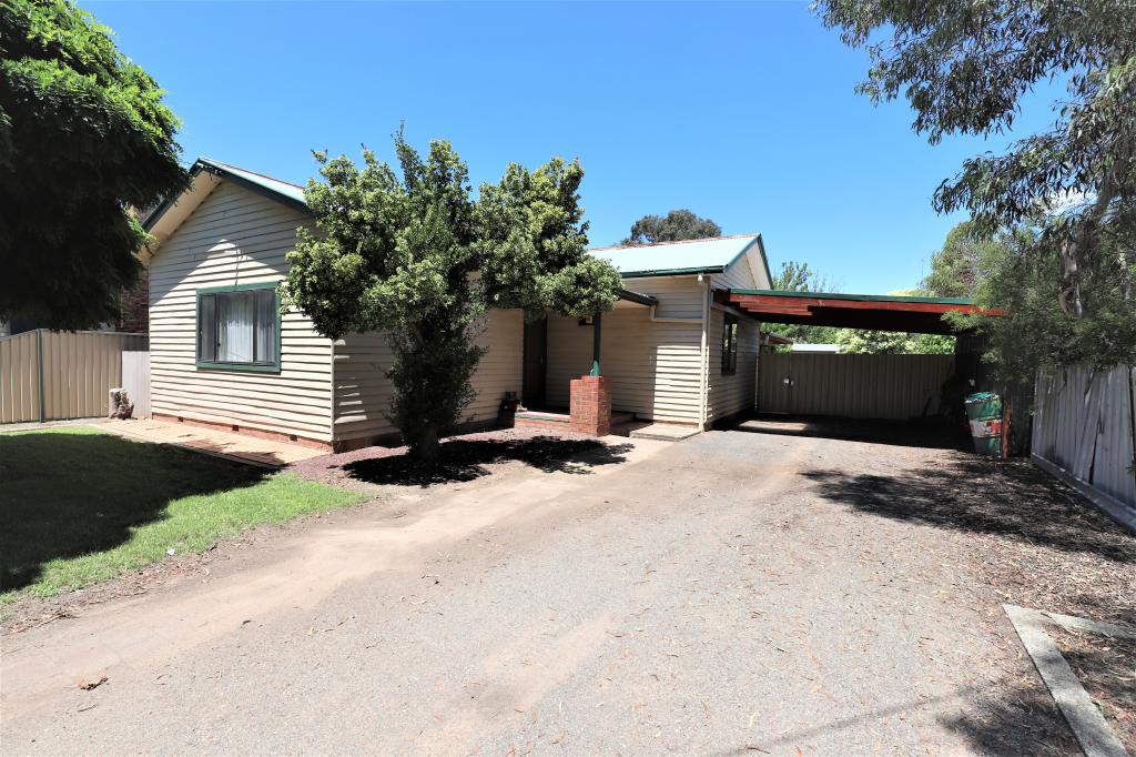 144 Sutton St, Cootamundra, NSW 2590