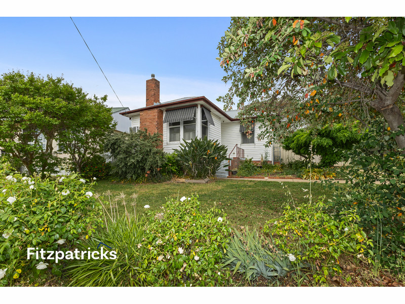 37 Phillip Ave, Mount Austin, NSW 2650
