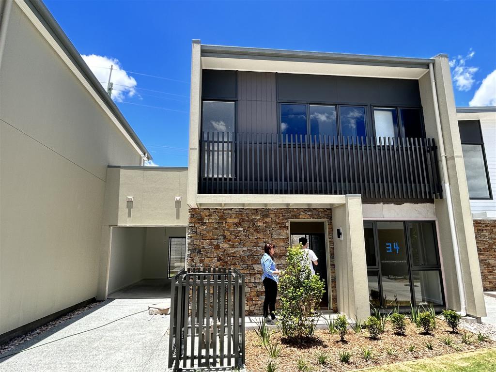 34/191 Marina Quays Bvd, Hope Island, QLD 4212