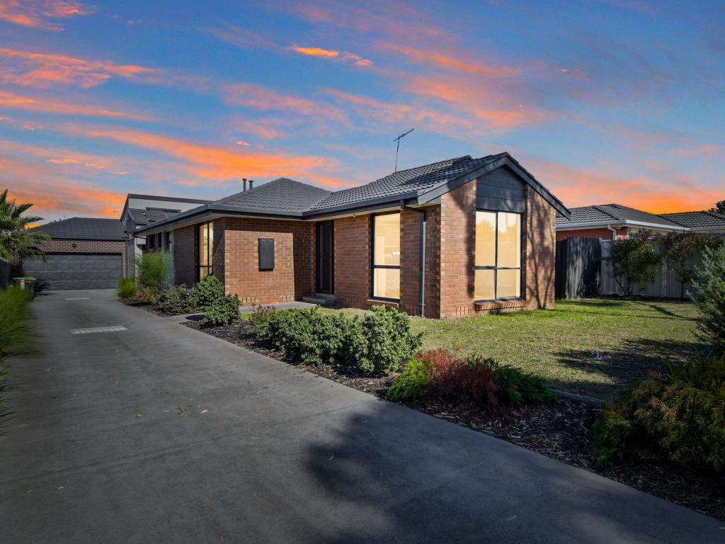 1/6 Justin Cct, Hampton Park, VIC 3976