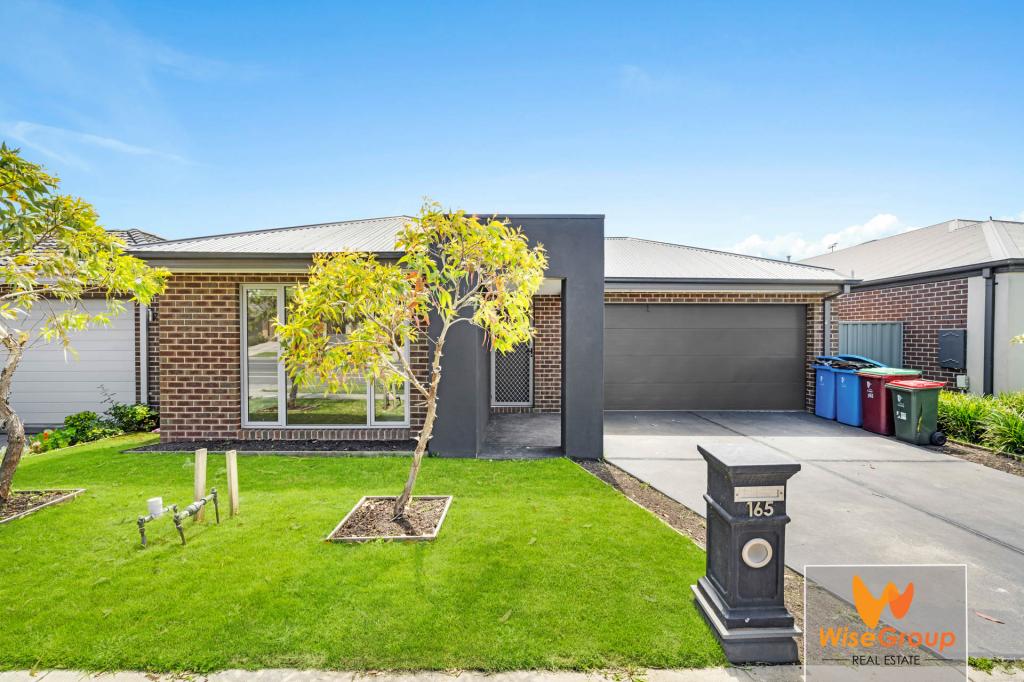 165 LINEHAM DR, CRANBOURNE EAST, VIC 3977