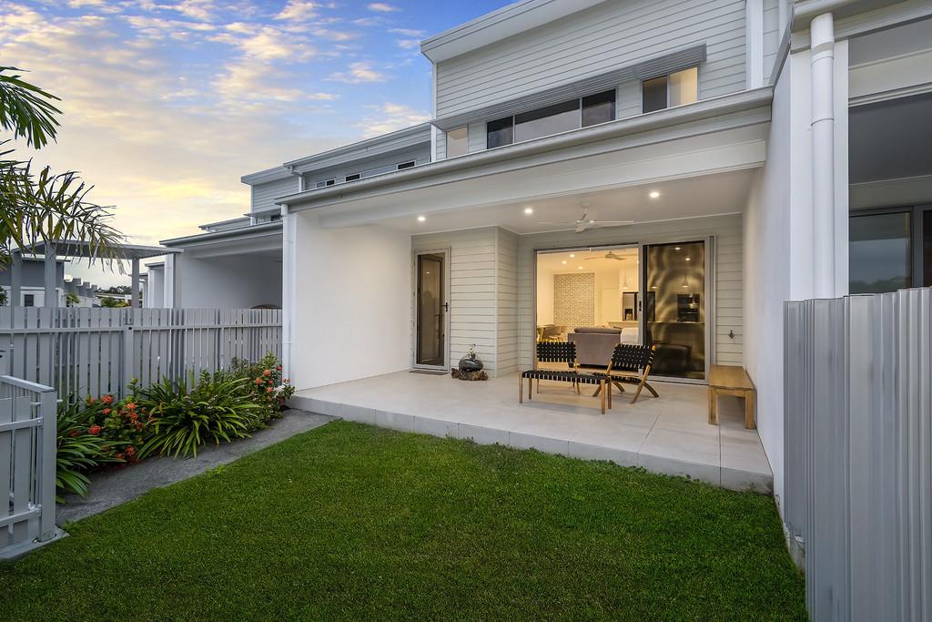 6/9 Bottle Brush Cct, Coomera, QLD 4209