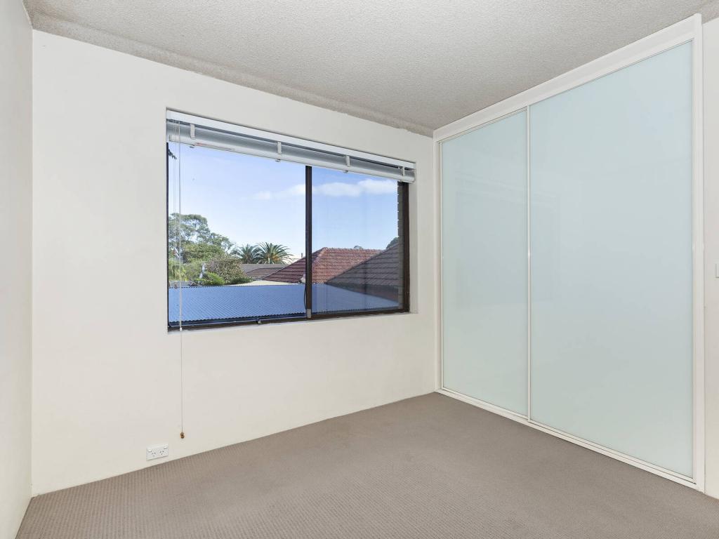 2/96 Macauley St, Leichhardt, NSW 2040