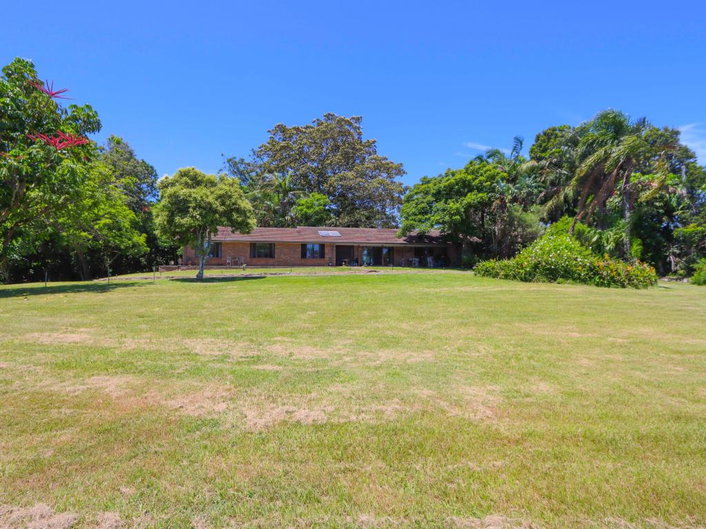 255 TERRANORA RD, BANORA POINT, NSW 2486