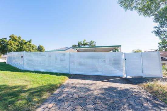 2 Homebush Cres, Sinnamon Park, QLD 4073