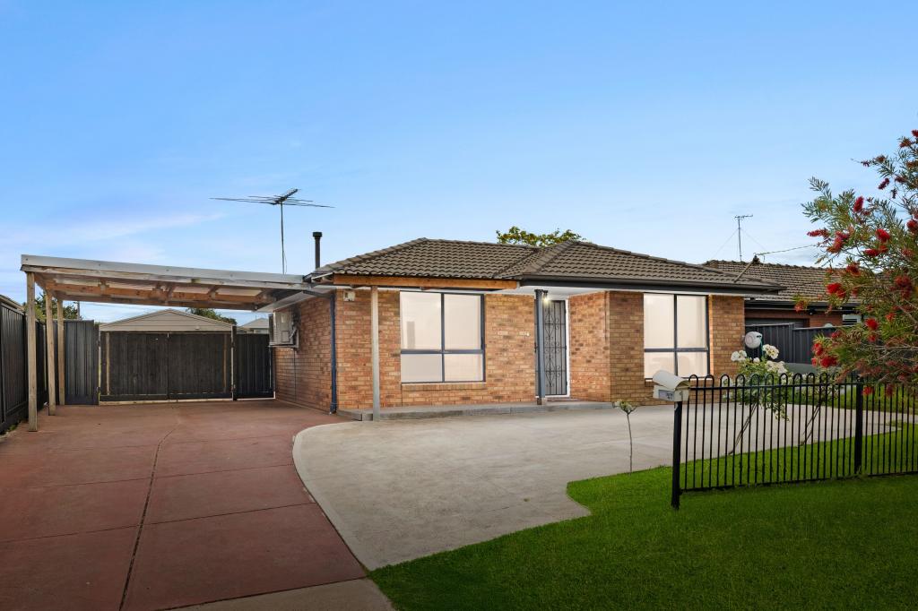 1 Greenshank Ct, Werribee, VIC 3030