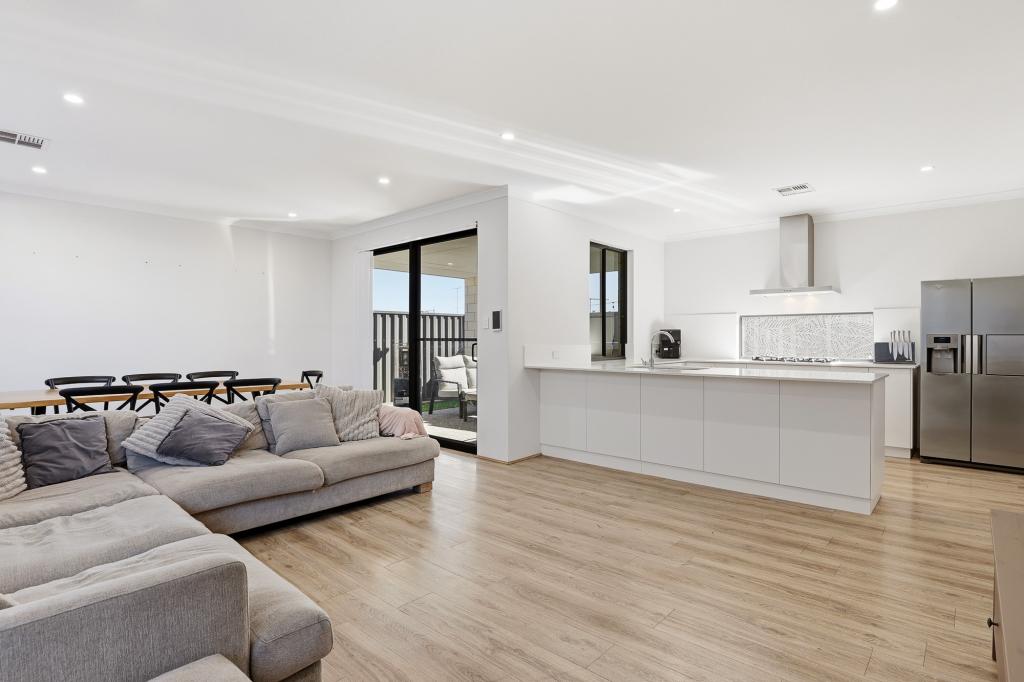 18 Selina St, Anketell, WA 6167