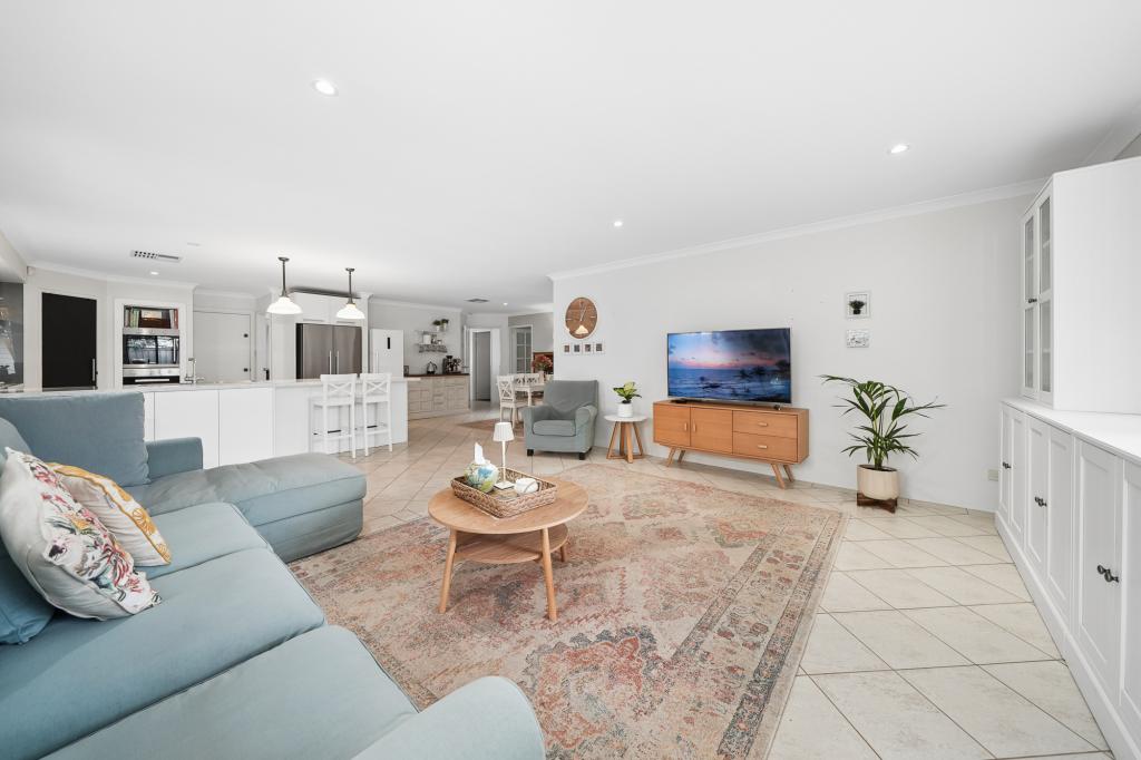 7 Janeville Pl, South Guildford, WA 6055
