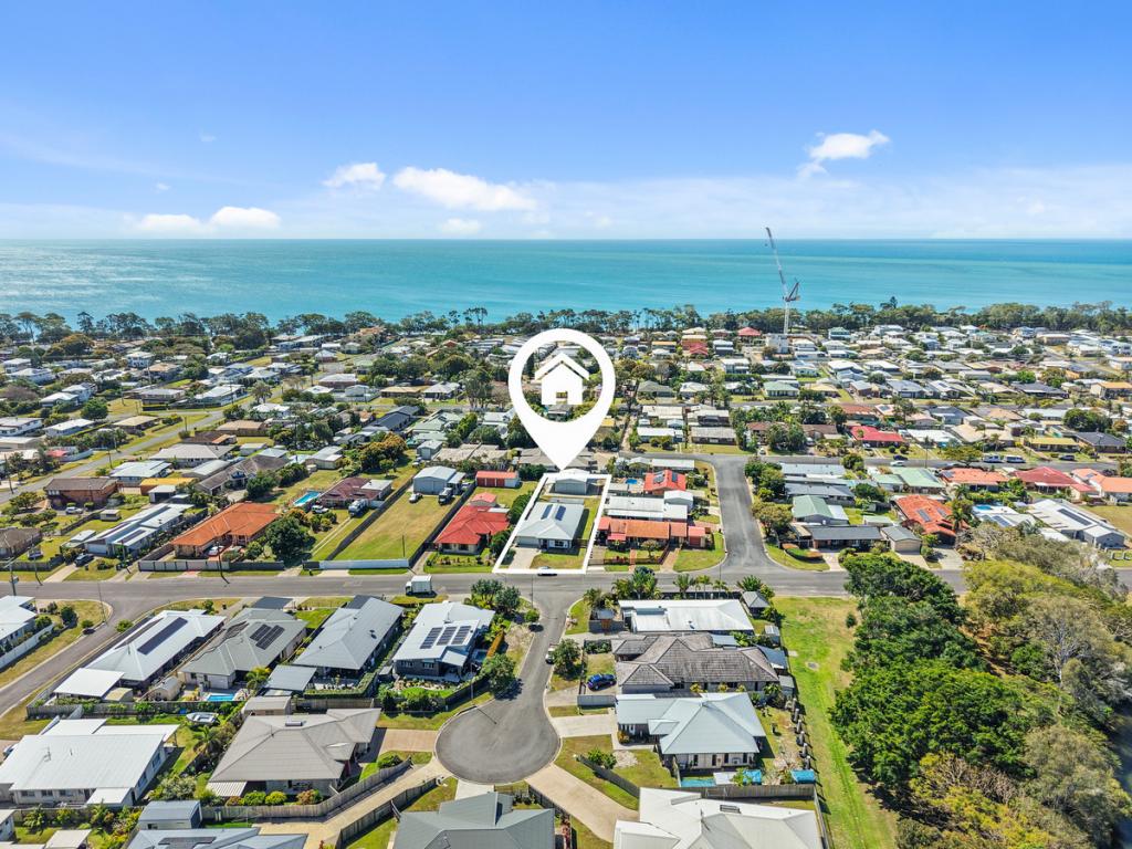 154 Truro St, Urangan, QLD 4655