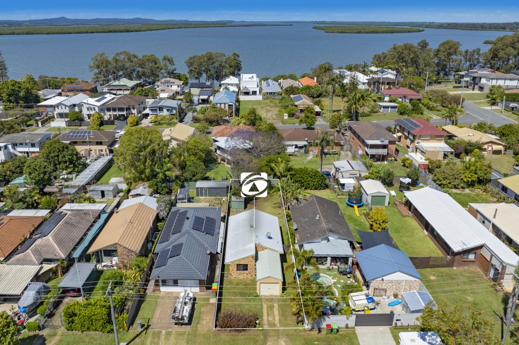 25 Shanahan St, Redland Bay, QLD 4165