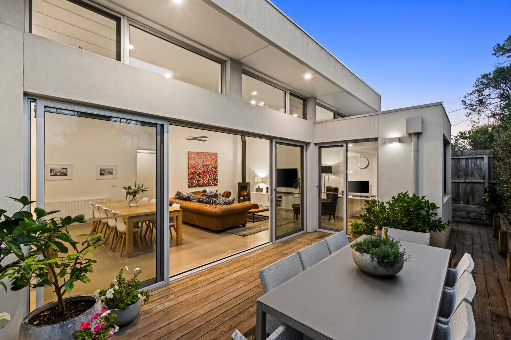 15 Riverside Tce, Barwon Heads, VIC 3227