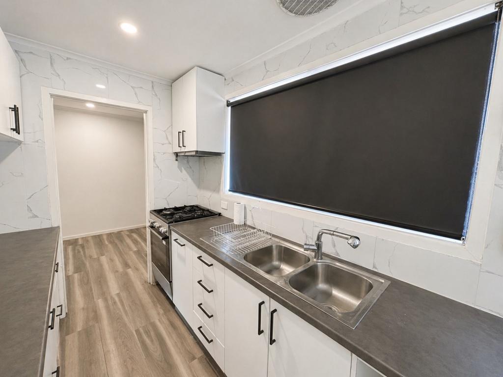 27 Hallam Rd, Hampton Park, VIC 3976