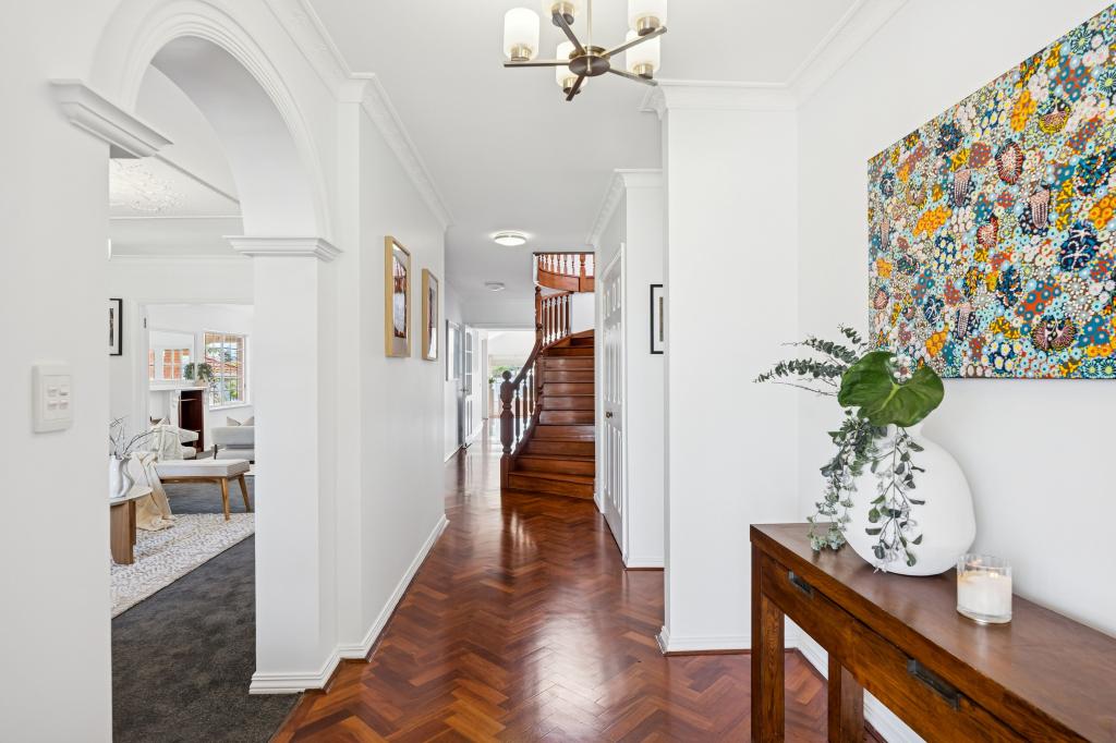 120 Castlecrag Dr, Kallaroo, WA 6025