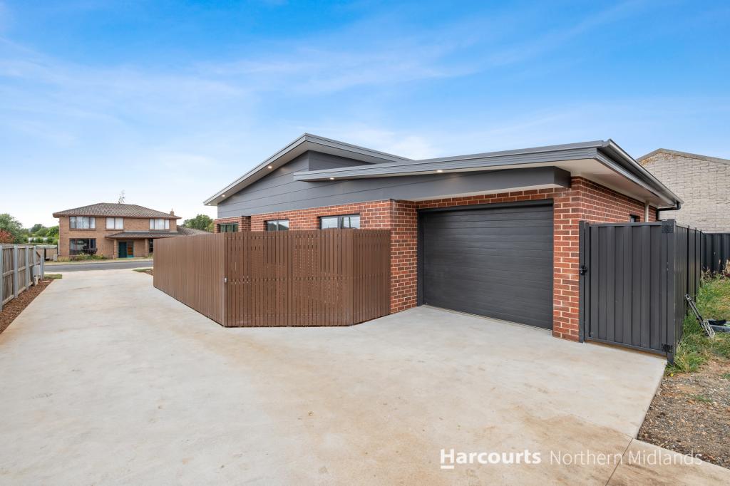 2/17 Bulwer St, Longford, TAS 7301