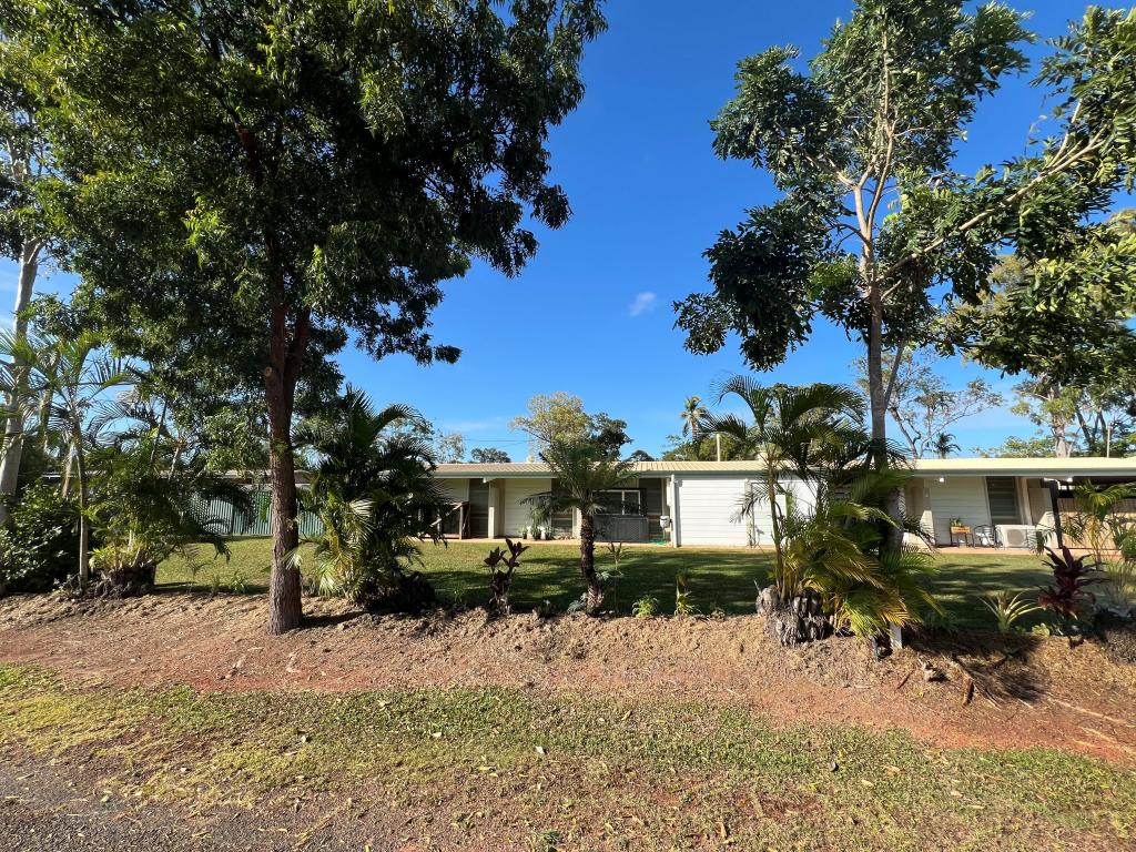 8 Chillei Nhee Ct, Rocky Point, QLD 4874