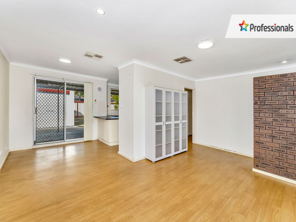 42 Wilfred Rd, Thornlie, WA 6108