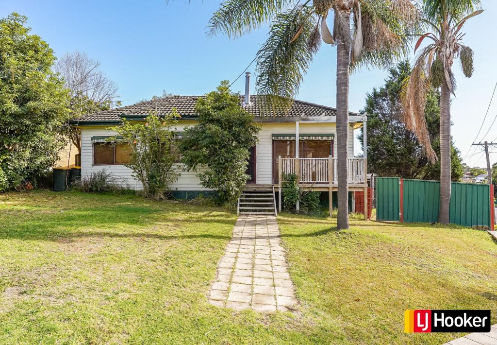 17 Carcoola St, Campbelltown, NSW 2560